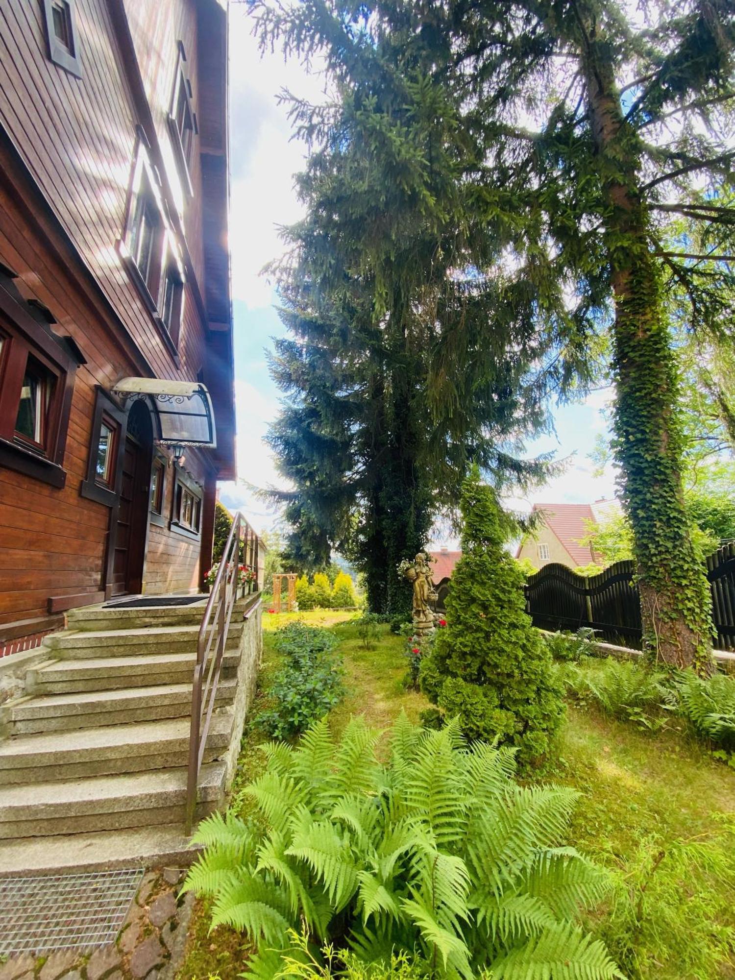 Apartamenty Zlota Palma Lądek-Zdrój 객실 사진